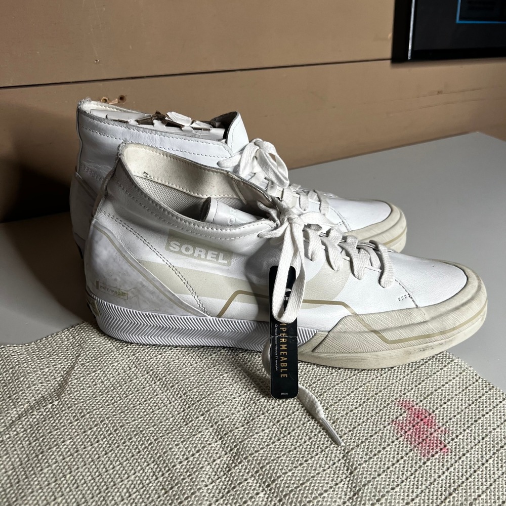 Sorel Caribou Mid Waterproof Sneakers Mens 11.5 White Leather NM4501-100
